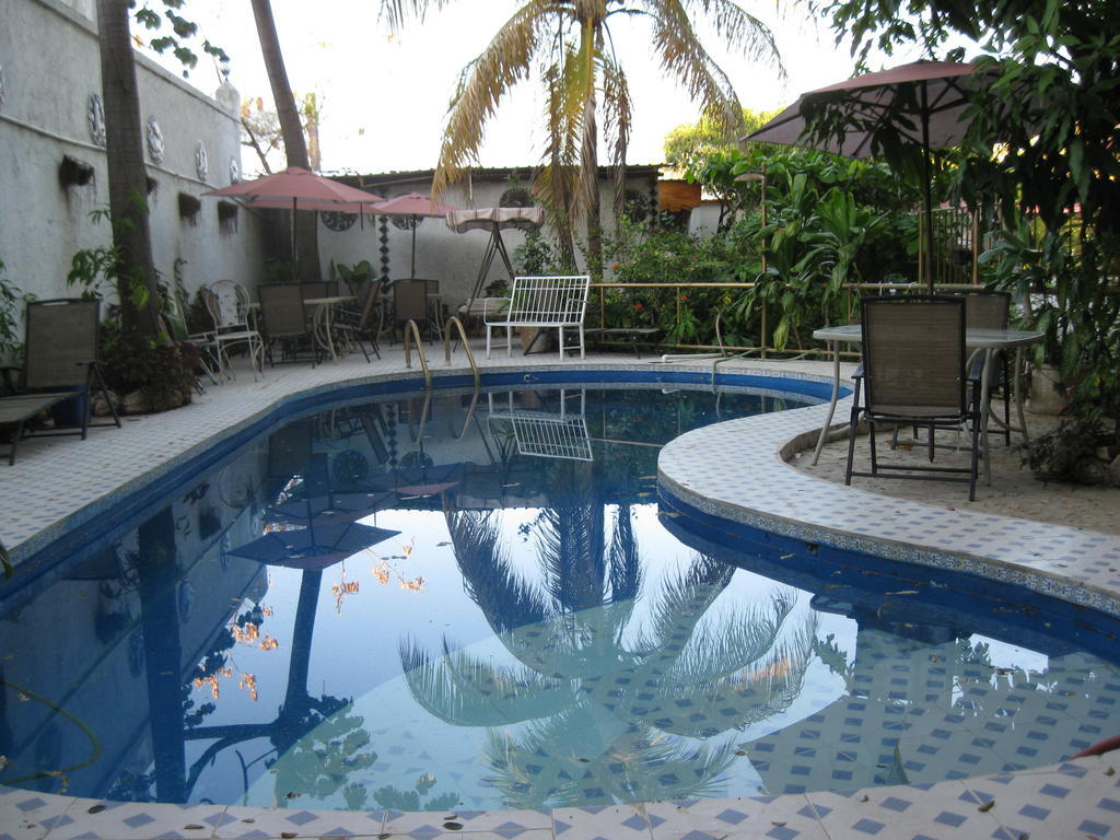 Pacot Breeze Hotel Musseau Exterior foto